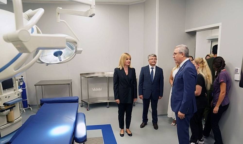 EÜ Diş Hekimliği Fakültesi 'yaşlı ve engelli dostu' son basamak hastane olarak hizmet veriyor
