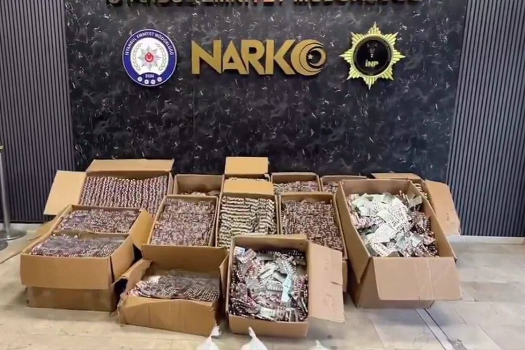 İstanbul&rsquo;da 560 bin sentetik hap ele ge&ccedil;irildi