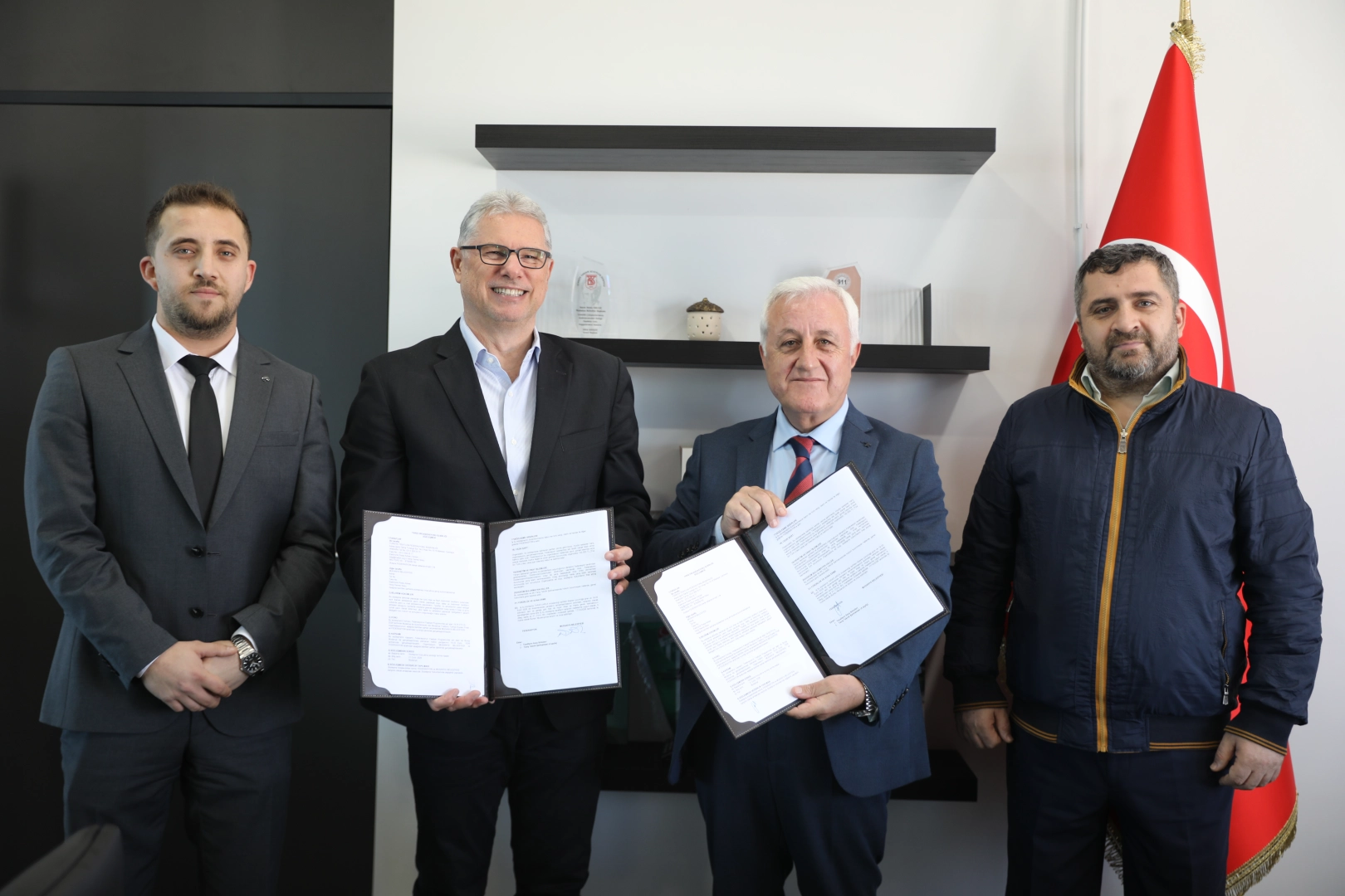 Mudanya triatlon i&ccedil;in 2026'nın anlaşmasını şimdiden yaptı