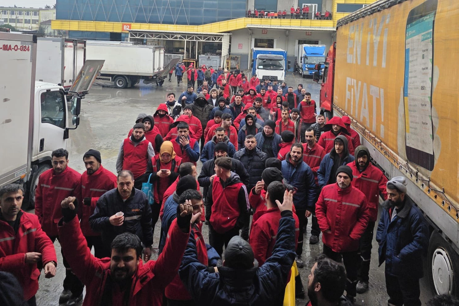 Migros depo iş&ccedil;ileri &uuml;lke genelinde iş bıraktı!