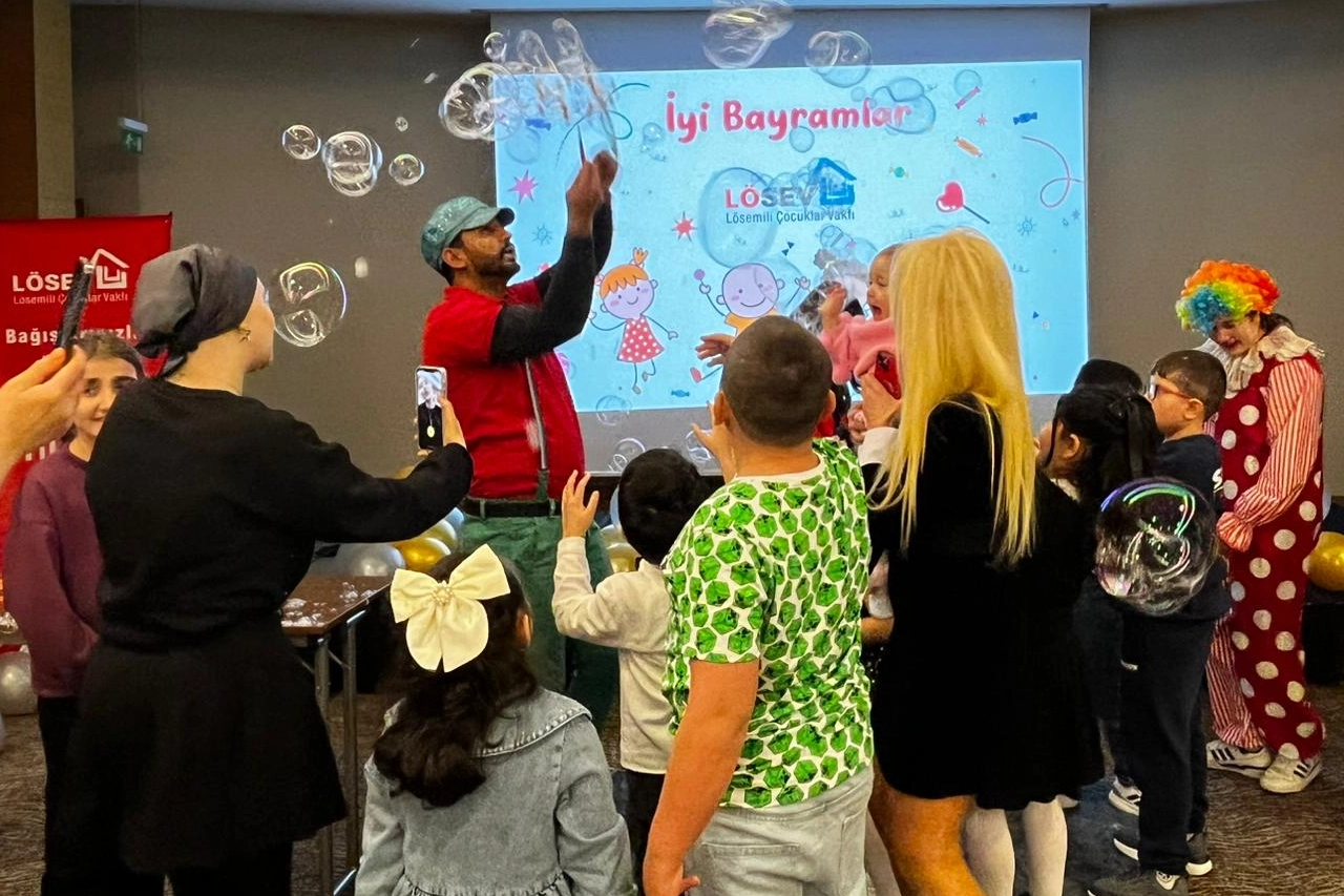 L&Ouml;SEV İstanbul'da bayram coşkusu