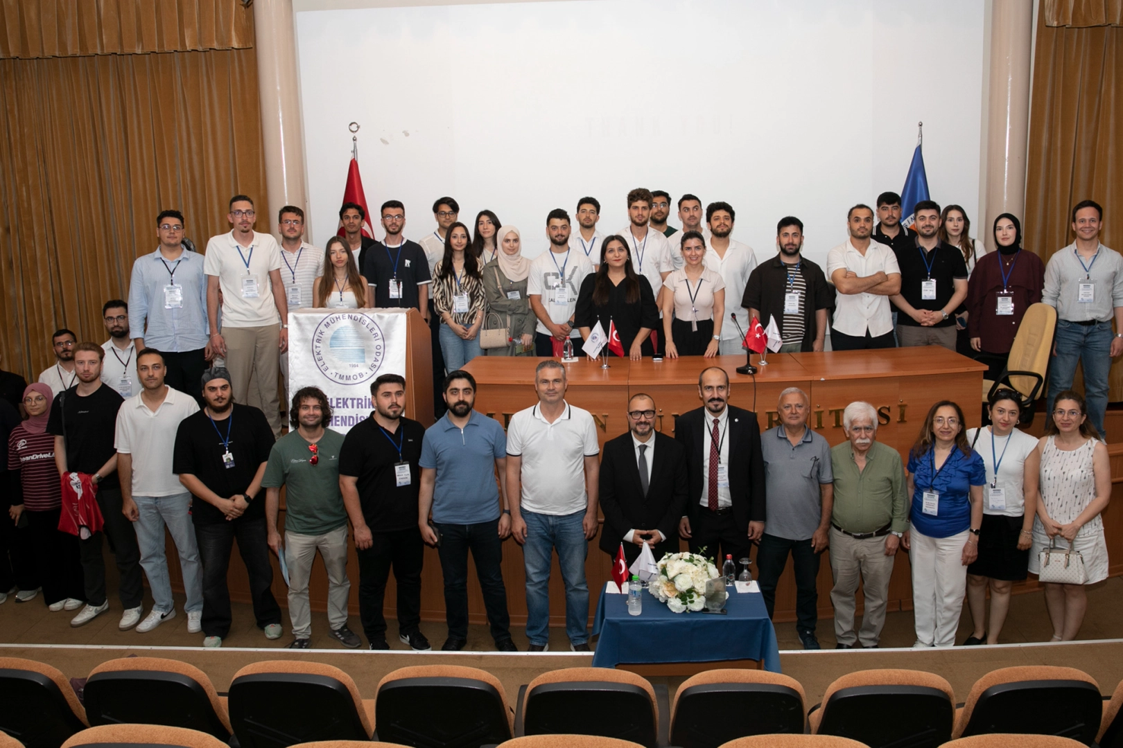 &Uuml;niversiteli gen&ccedil;lere yeni fırsatlar