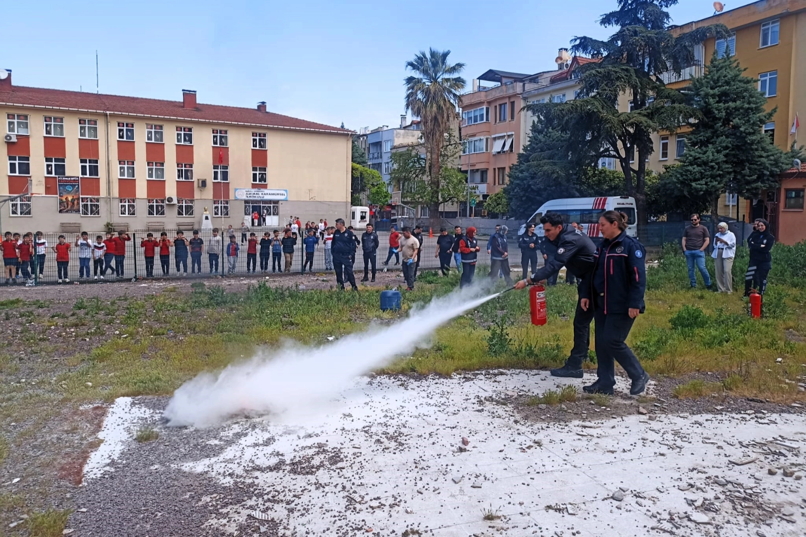 Kocaeli'nde emniyet g&uuml;&ccedil;leri afetlere karşı hazır kıta